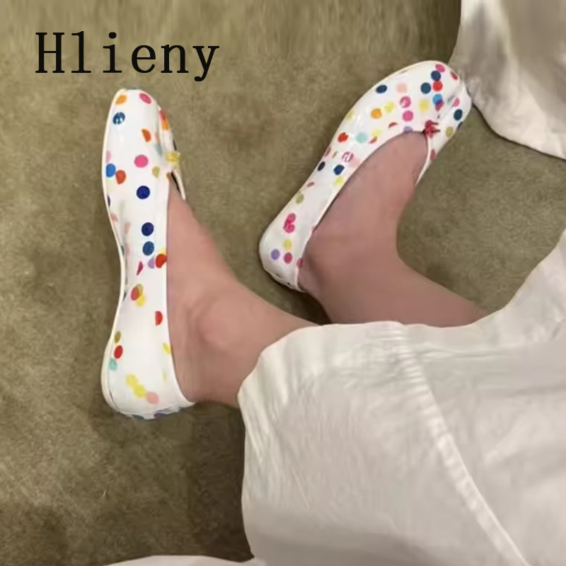 أحذية باليه نسائية عصرية من Hl - مراجعة Street Fashion Walk وسعره